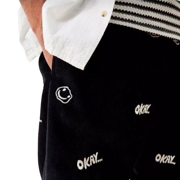 Urban Outfitters Men’s Corduroy Navy Blue Smiley Faces OKAY Embroidered Small - Picture 5 of 16